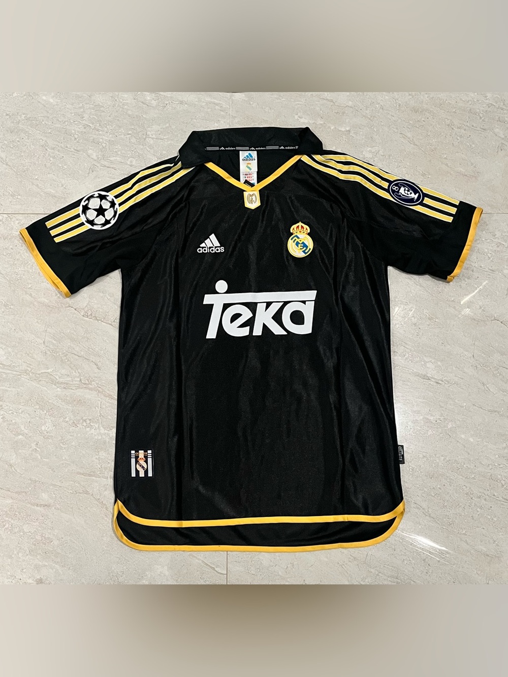 Real Madrid 99-00 Black Away kit - Raul #7 SIZE LARGE